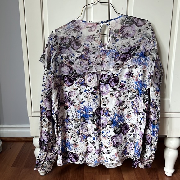 100% silk Parker floral blouse in size Small - Picture 4 of 5